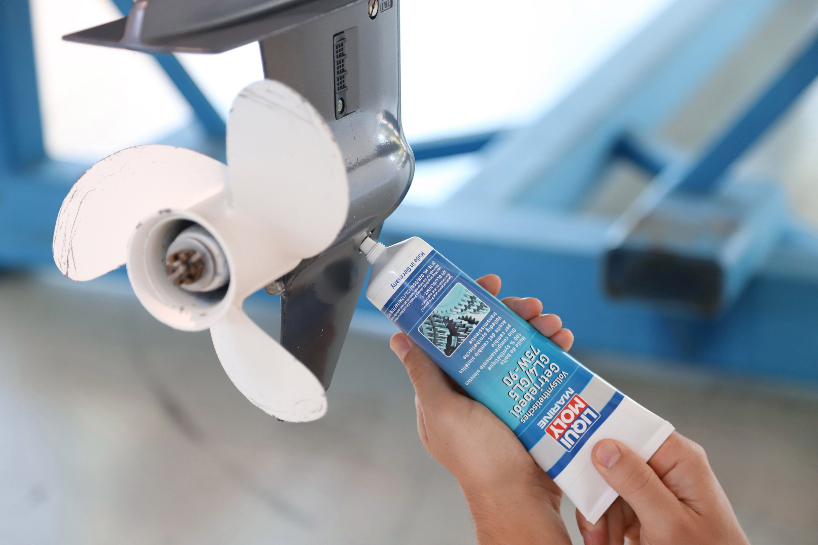 250ML MARINE ACEITE CAMBIO SINTETICO GL4/GL5 75W-90 | Marine Fully Synthetic Gear Oil GL4/GL5 75W-90 |